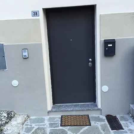 Elle's House